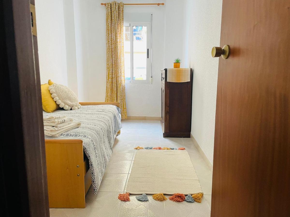 Cozy 2-Bedroom Serviced Apartment With Netflix Puerto de Sagunto Exterior photo
